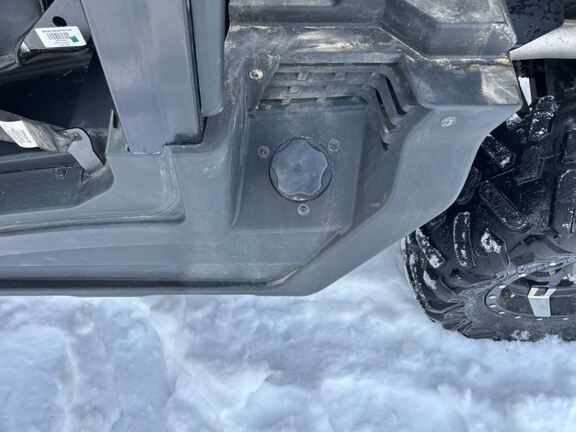 2022 John Deere XUV835M ATV