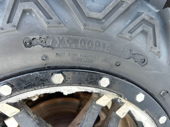 2022 John Deere XUV835M ATV