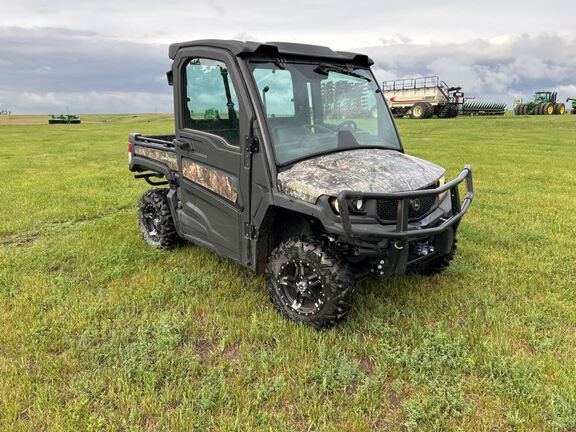 2022 John Deere XUV835M ATV