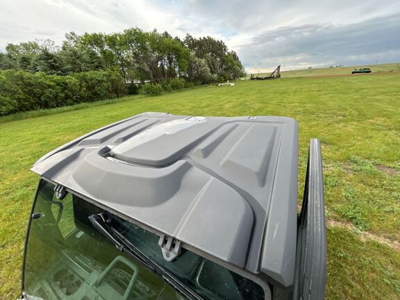 2022 John Deere XUV835M ATV