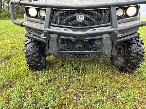 2022 John Deere XUV835M ATV
