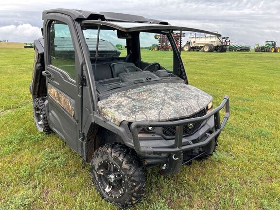 2022 John Deere XUV835M ATV