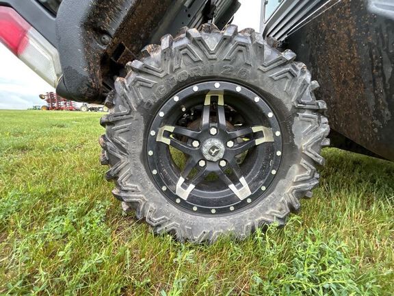 2022 John Deere XUV835M ATV