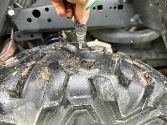 2022 John Deere XUV835M ATV