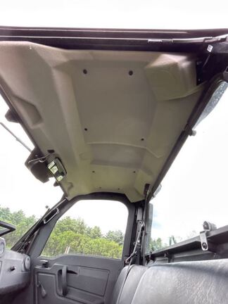 2022 John Deere XUV835M ATV