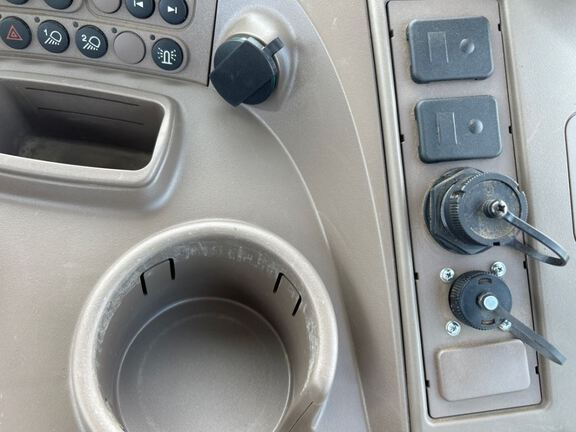 2025 John Deere 6R 140 Tractor