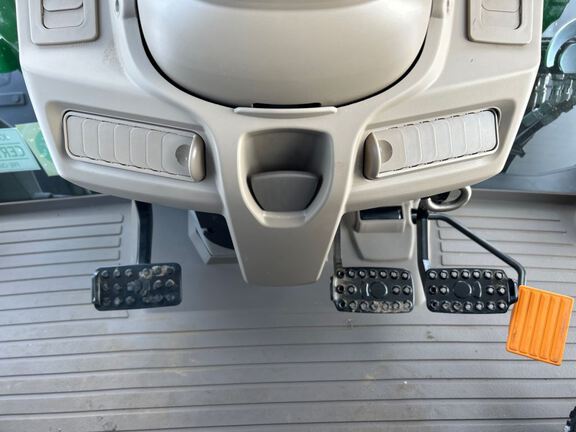 2025 John Deere 6R 140 Tractor