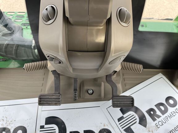 2024 John Deere 9RX 640 Tractor Rubber Track