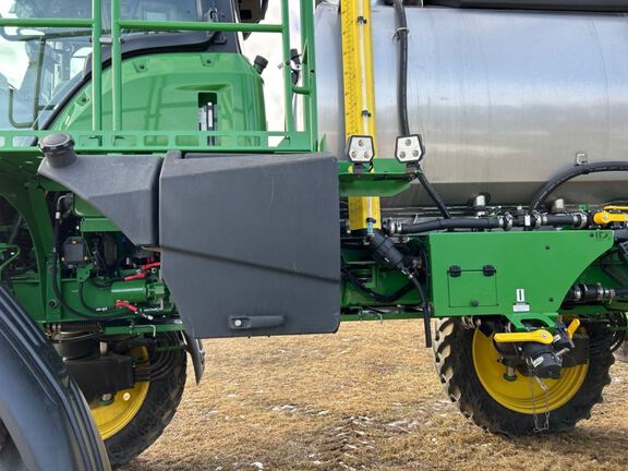 2024 John Deere 412R Sprayer/High Clearance