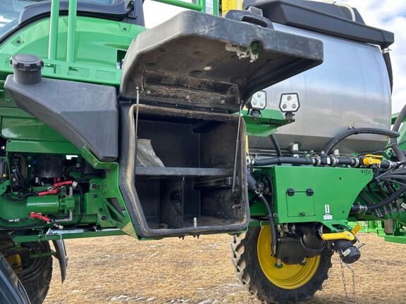 2024 John Deere 412R Sprayer/High Clearance