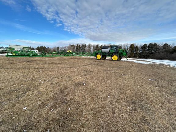 2024 John Deere 412R Sprayer/High Clearance