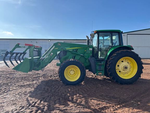 2014 John Deere 6140M Tractor
