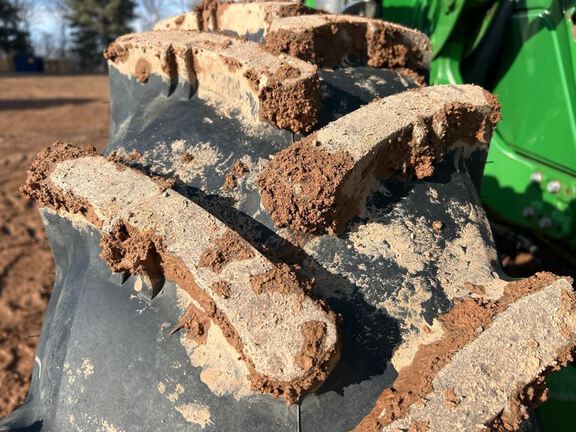 2014 John Deere 6140M Tractor