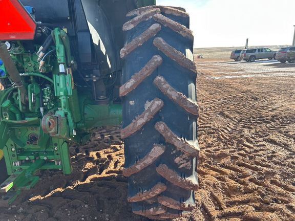 2014 John Deere 6140M Tractor