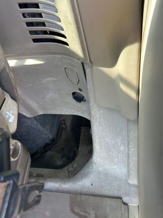 2014 John Deere 6140M Tractor