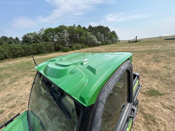 2020 John Deere 835R ATV