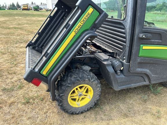 2020 John Deere 835R ATV