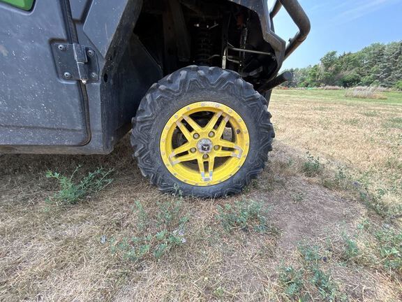 2020 John Deere 835R ATV