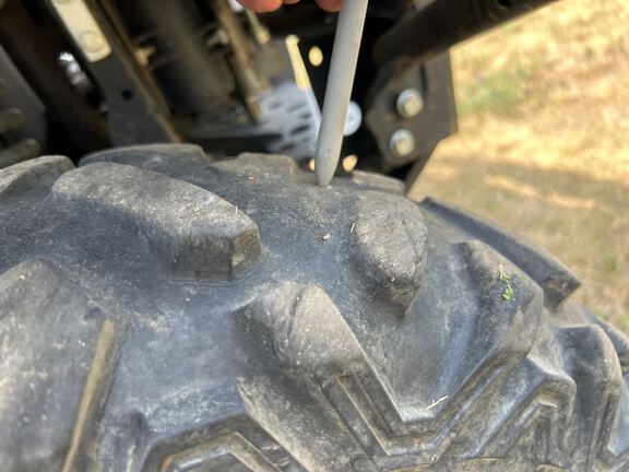2020 John Deere 835R ATV