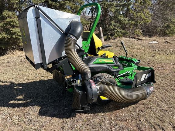 2023 John Deere Z970R Mower/Zero Turn
