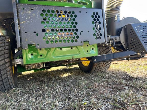 2023 John Deere Z970R Mower/Zero Turn