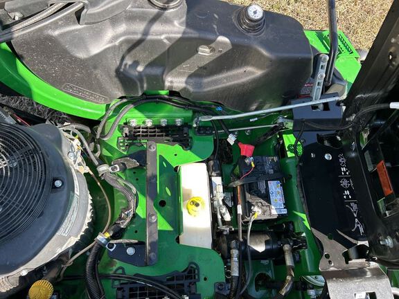 2023 John Deere Z970R Mower/Zero Turn