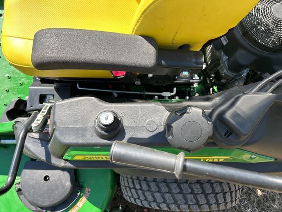 2023 John Deere Z970R Mower/Zero Turn