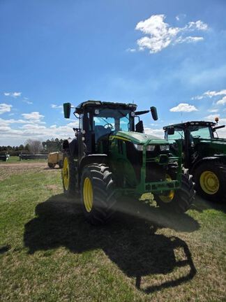 2023 John Deere 7R 210 Tractor