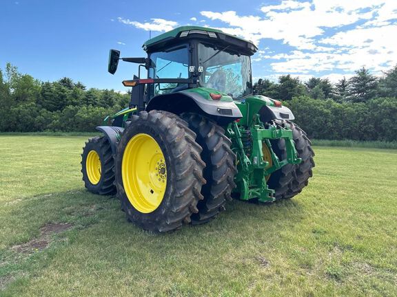 2023 John Deere 7R 210 Tractor