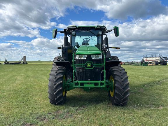 2023 John Deere 7R 210 Tractor