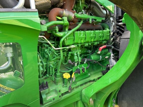 2023 John Deere 7R 210 Tractor
