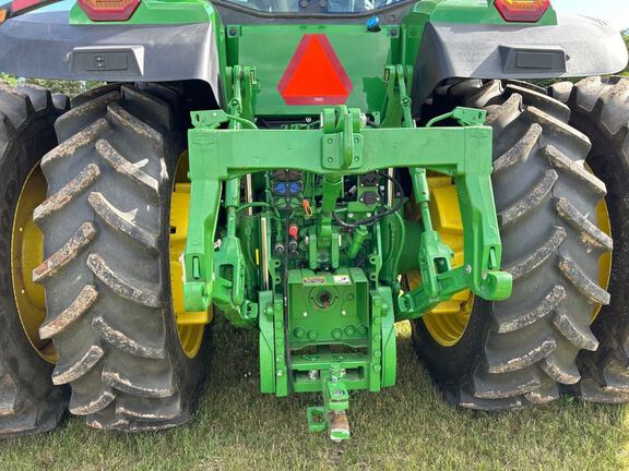 2023 John Deere 7R 210 Tractor