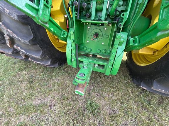 2023 John Deere 7R 210 Tractor