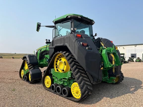 2025 John Deere 8RX 410 Tractor Rubber Track