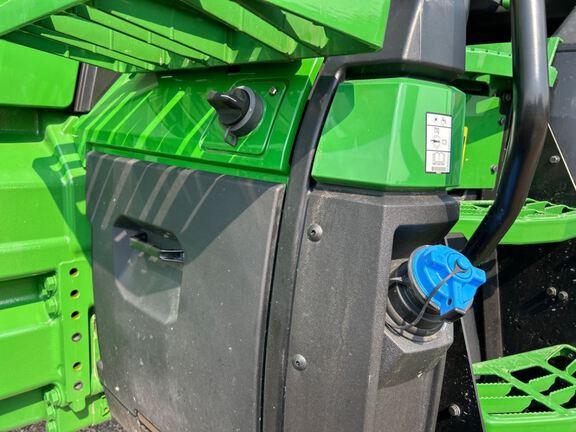 2025 John Deere 8RX 410 Tractor Rubber Track