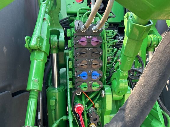 2025 John Deere 8RX 410 Tractor Rubber Track