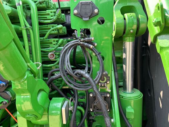 2025 John Deere 8RX 410 Tractor Rubber Track