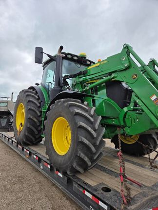 2025 John Deere 6R 195 Tractor