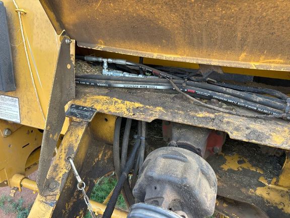 2015 Vermeer 605N Baler/Round