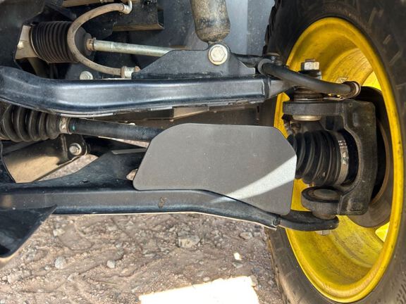 2024 John Deere XUV835R ATV