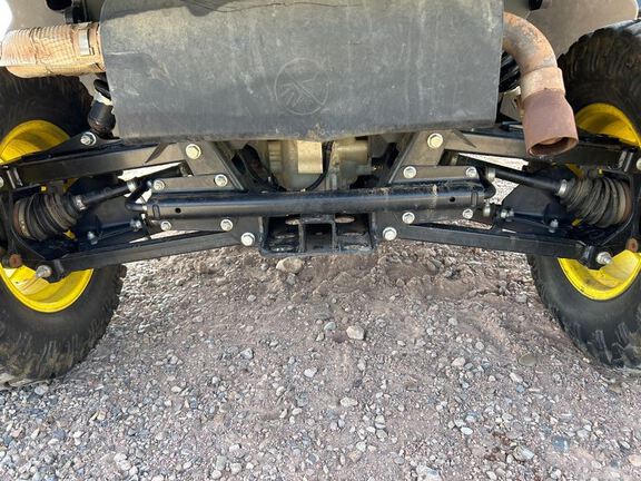 2024 John Deere XUV835R ATV