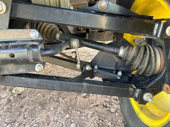 2024 John Deere XUV835R ATV