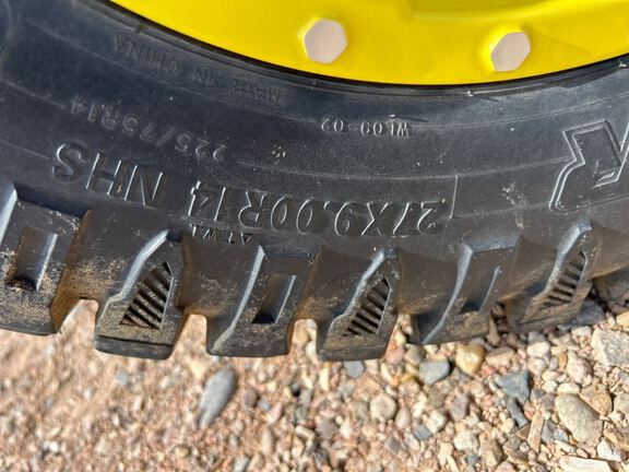 2024 John Deere XUV835R ATV