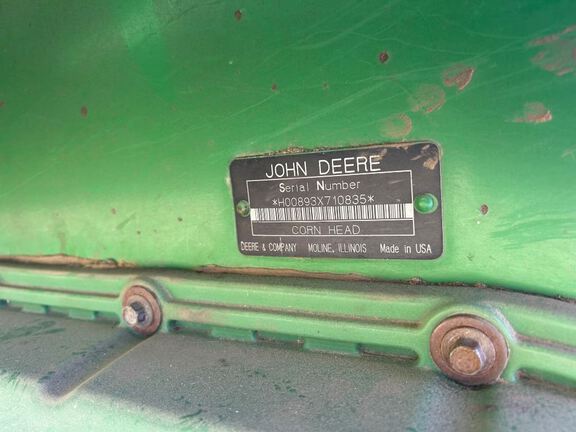 2005 John Deere 893 Header Corn Head