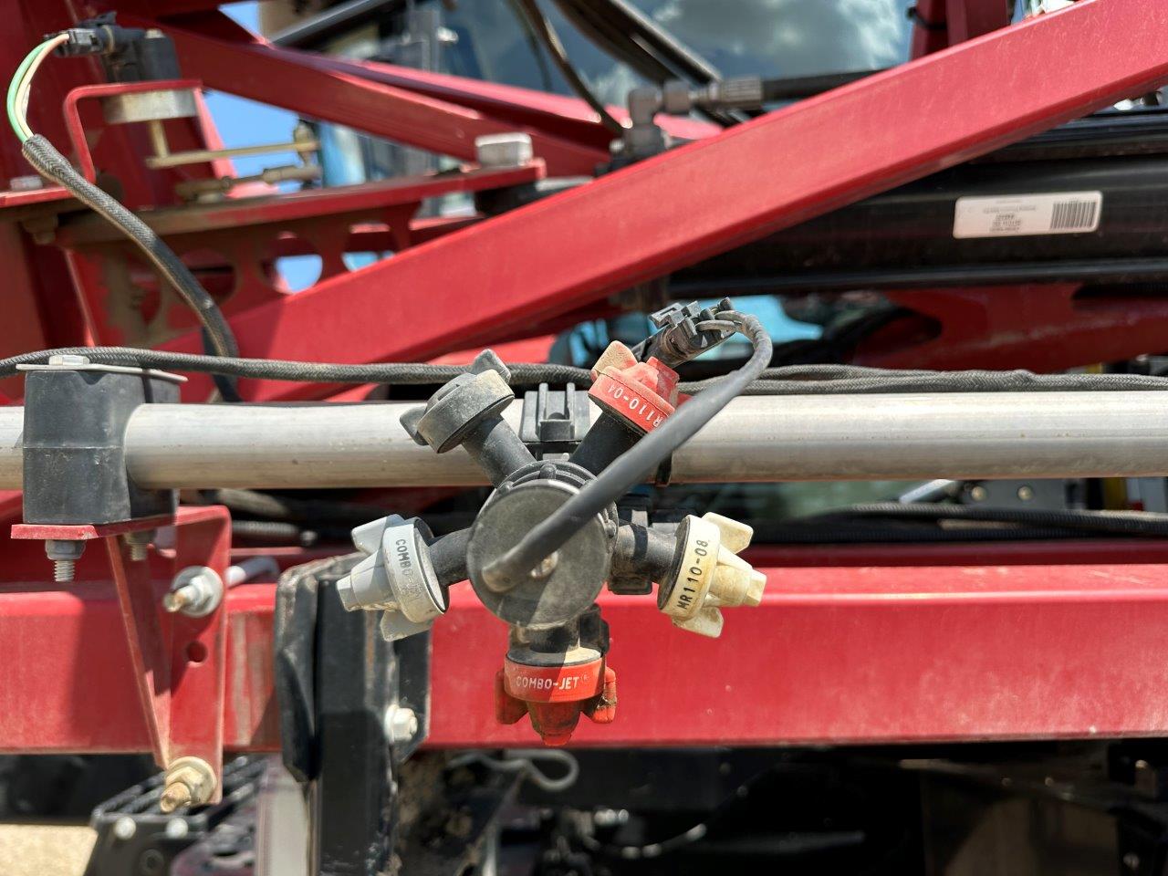 2016 Case IH PAT4440 Sprayer/High Clearance