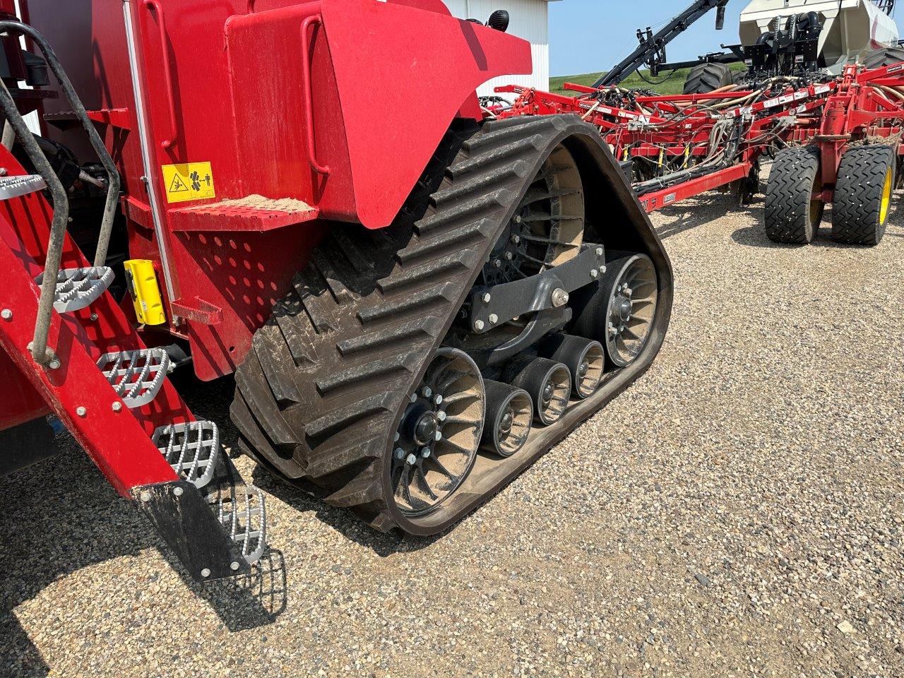 2022 Case IH STG620 Tractor