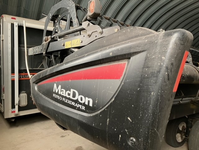 2015 MacDon FD75 Header Draper