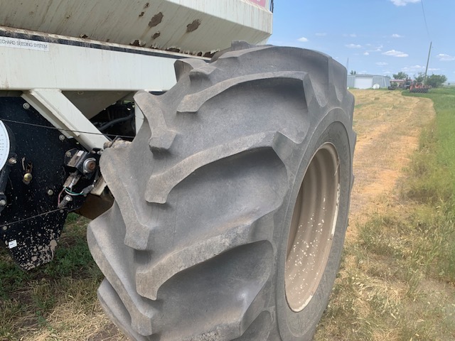 2004 Bourgault 5710 Air Drill