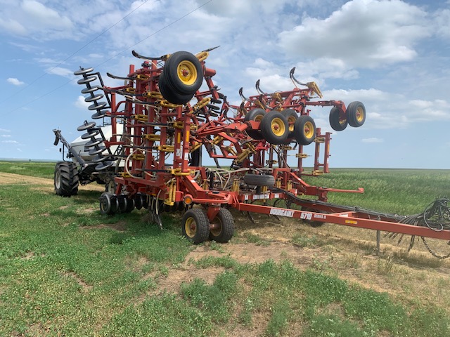 2004 Bourgault 5710 Air Drill