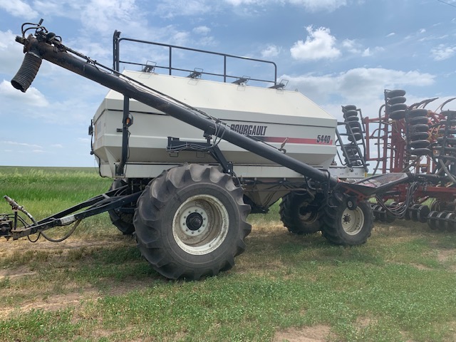 2004 Bourgault 5710 Air Drill